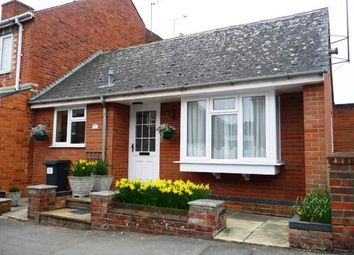 Thumbnail 1 bedroom bungalow to rent in Auckland Road, Reading