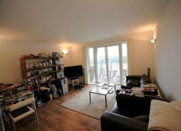 2 Bedrooms Flat to rent in Hutchings Street, London E14