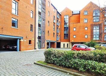 Thumbnail 2 bed flat to rent in Trinity Wharf, High Street