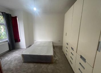 Thumbnail Flat to rent in Tentelow Lane, Southall