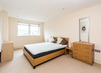 Thumbnail 1 bed flat to rent in Long Lane, London