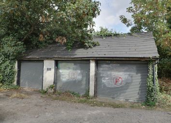 Thumbnail Parking/garage to let in London Road, Benfleet