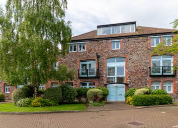 Pooles Wharf Court - Flat for sale                        ...