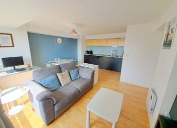 Thumbnail Flat to rent in The Avenue, Leeds
