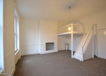 3 Bedrooms Flat to rent in Uxbridge Road, Shepherds Bush W12