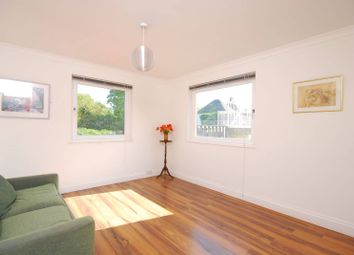 Thumbnail Flat to rent in Queens Ride, West Putney, London