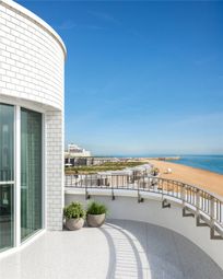 Thumbnail Flat for sale in Shoreline East, Shoreline, Folkestone, Kent