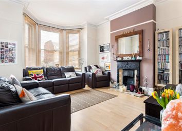 2 Bedrooms Flat for sale in Sutton Road, London N10