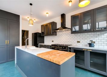 3 Bedrooms Terraced house for sale in Mablethorpe Road, London SW6