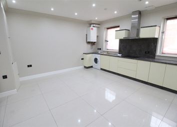 Thumbnail Flat to rent in High Street, Edgware, Middlesex