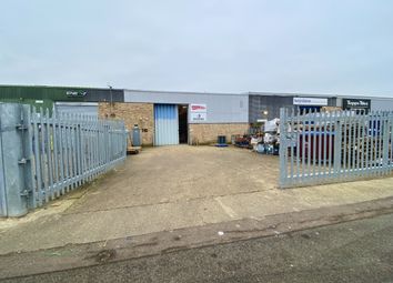 Thumbnail Industrial to let in Unit 11C Cosgrove Way, Luton, Bedfordshire