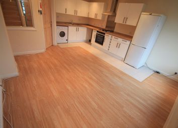Thumbnail Property to rent in Lamorna Close, Luton