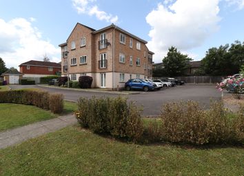 Thumbnail 2 bed flat to rent in Tarn Howes Close, Thatcham, Berkshire