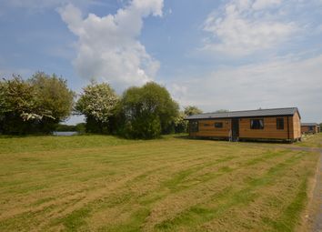 2 Bedrooms Lodge for sale in Vinnetrow Road, Runcton, Chichester PO20