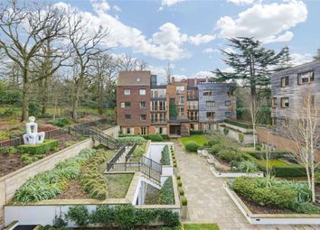 2 Bedrooms Flat for sale in The Bishops Avenue, London N2