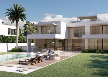 Thumbnail 4 bed villa for sale in Marbella, Málaga, Andalusia, Spain