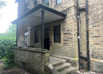 Thumbnail Flat to rent in 10 Park Drive, Bradford, West Yorkshire