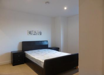 2 Bedrooms Flat to rent in 14 Western Gateway, Royal Victoria, London E16