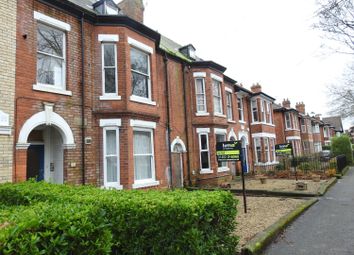 Thumbnail 1 bed flat to rent in Park Avenue, Princes Avenue