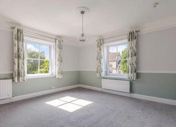 Thumbnail Flat to rent in Bedford House, 95 Victoria Road, Cirencester, Gloucestershire