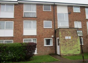 2 Bedrooms Flat for sale in 49 Burns Drive, Hemel Hempstead, Hertfordshire HP2