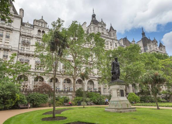 3 Bedrooms Flat for sale in Whitehall Court, Westminster, London SW1A