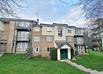 Thumbnail 1 bed flat to rent in Alexandra Park, Queen Alexandra Road, High Wycombe