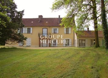 Thumbnail 5 bed property for sale in Joigny, Bourgogne, 89300, France