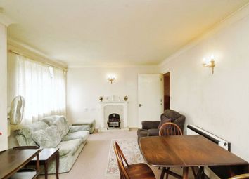 Thumbnail Flat for sale in Popes Court, Luton