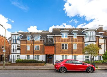 Thumbnail Flat for sale in Grovewood House, London