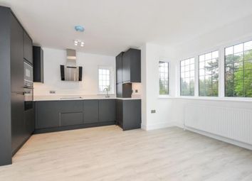 2 Bedrooms Flat for sale in Croftwood, 170 Hayes Lane, Kenley, Surrey CR8