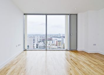 Thumbnail 1 bed flat to rent in Marsh Wall, London