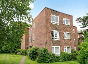 Thumbnail Flat for sale in Lincoln Road, Enfield