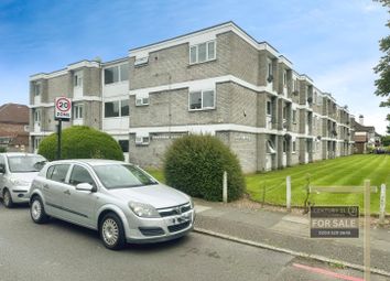 Thumbnail Flat for sale in Bath Road, Hounslow