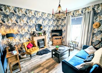 Thumbnail Flat for sale in Royate Hill, Bristol