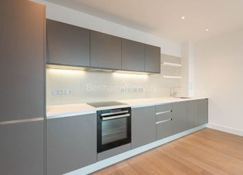 2 Bedrooms Flat to rent in Moberly Leisure & Rup, London W10