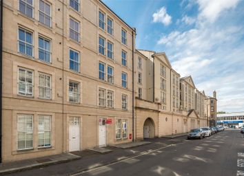 Thumbnail Flat to rent in Valleyfield Street, Edinburgh