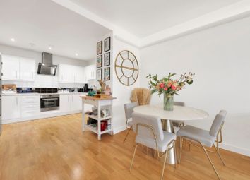 Thumbnail 2 bed flat to rent in Axminster Road, Holloway