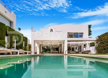 Thumbnail Villa for sale in Rio Verde, Marbella Golden Mile, Marbella