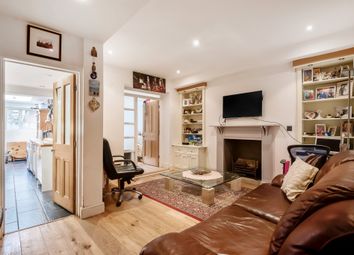 2 Bedrooms Flat for sale in Stanlake Road, London W12