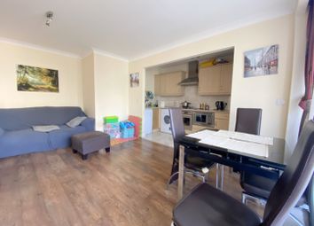 Thumbnail Flat for sale in North Bank, London