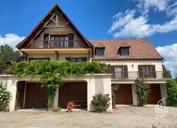 Thumbnail 6 bed property for sale in Saint-Cyprien, Aquitaine, 24220, France
