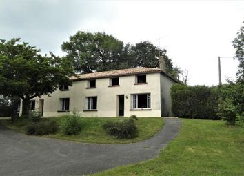 Thumbnail 5 bed property for sale in 60000 Allonne, France