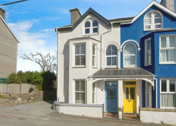 Property listing in Criccieth, Gwynedd