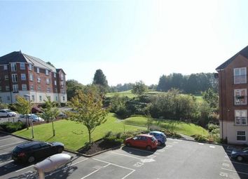 2 Bedrooms Flat to rent in Stonemere Drive, Radcliffe, Manchester M26