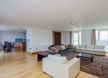 3 Bedrooms Flat to rent in Parkview Residence, Baker Street, Marylebone NW1