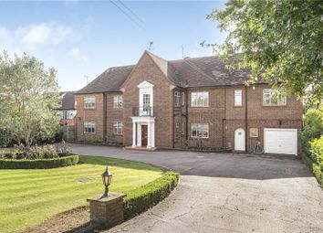 Thumbnail Detached house for sale in Waggon Road, Hadley Wood
