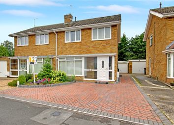3 Bedrooms Semi-detached house for sale in John Herring Crescent, Stratton, Swindon SN3