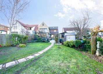 Leigh on Sea - 4 bed detached house for sale