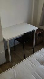 Thumbnail Room to rent in Melrose Avenue, London